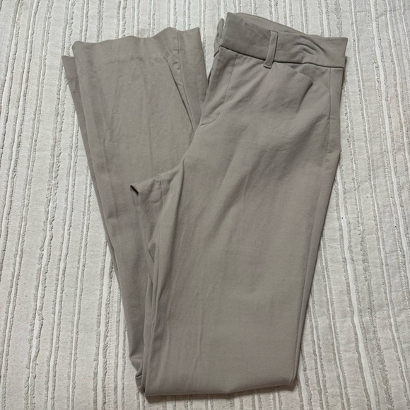 Old Navy High-Waisted Pixie Flare Pants - Picture 3 of 4